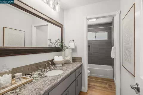 Bath - 143 Mount Kennedy Dr, Martinez, CA 94553 photo 1 of 3