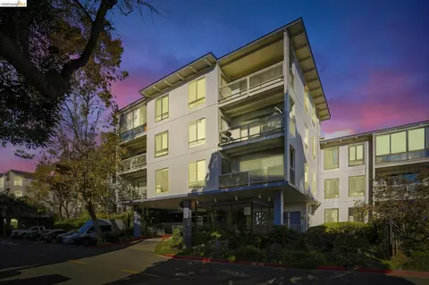 2 Admiral Dr #B276, Emeryville, CA 94608