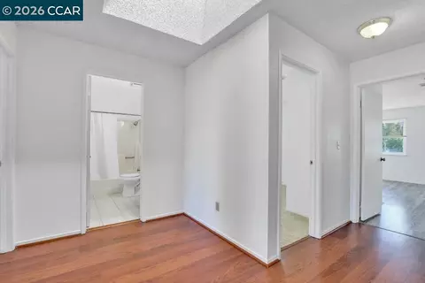 Entry Way - 65 Edgewater Pl, Pittsburg, CA 94565 photo 2 of 2