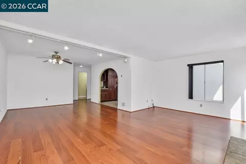 Living - 65 Edgewater Pl, Pittsburg, CA 94565 photo 4 of 4