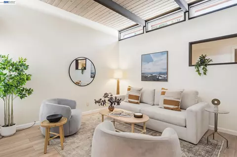 Living - 3107 Corona Dr, Davis, CA 95616 photo 1 of 1