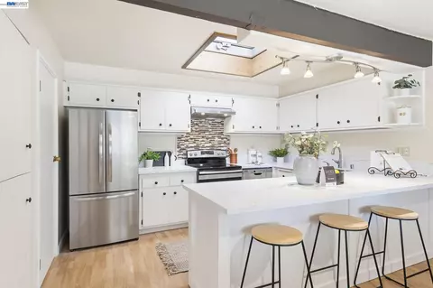 Kitchen - 3107 Corona Dr, Davis, CA 95616 photo 2 of 5