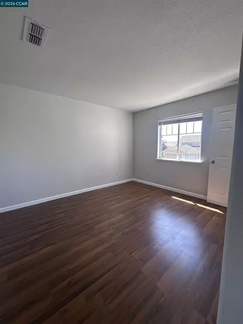 Bedroom - 6404 Eagle Ridge Dr, Vallejo, CA 94591 photo 2 of 8