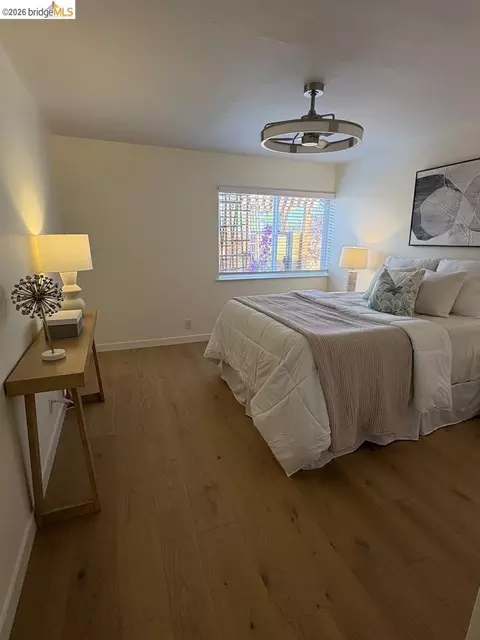 1728 7th St #A, Berkeley, CA 94710 photo 2