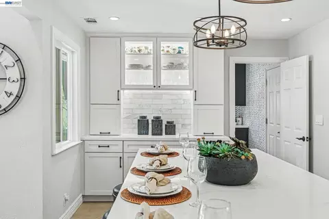 Kitchen - 131 Brookside Pl, Danville, CA 94526 photo 3 of 5