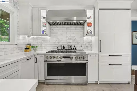 Kitchen - 131 Brookside Pl, Danville, CA 94526 photo 4 of 5