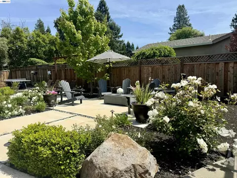 Exterior - 131 Brookside Pl, Danville, CA 94526 photo 11 of 14