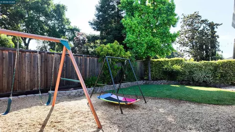 Exterior - 926 Sassel, Concord, CA 94518 photo 5 of 13