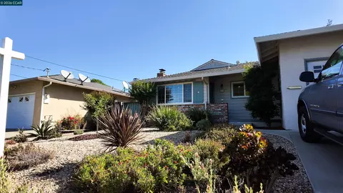 Exterior - 926 Sassel, Concord, CA 94518 photo 11 of 13