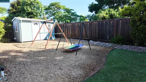 Exterior - 926 Sassel, Concord, CA 94518 photo 7 of 13