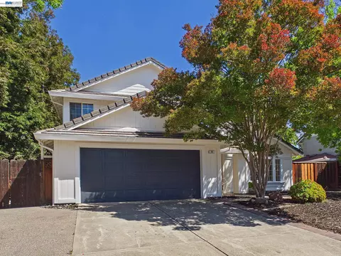 66 Sparrow St, Livermore, CA 94551