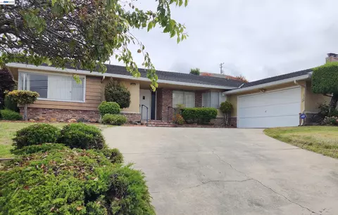2356 Marineview Dr, San Leandro, CA 94577