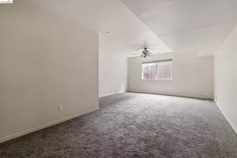 Living - 811 G St, Antioch, CA 94509 photo 7 of 7