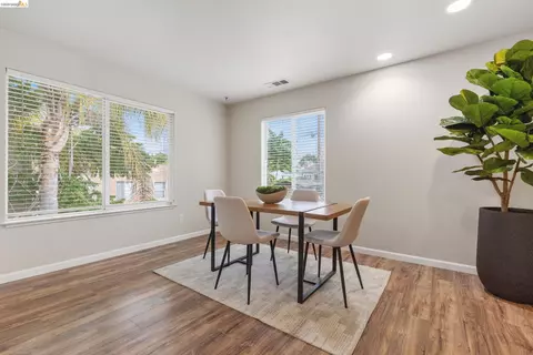 Dining - 811 G St, Antioch, CA 94509 photo 1 of 2