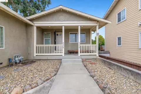 Exterior - 811 G St, Antioch, CA 94509 photo 4 of 7