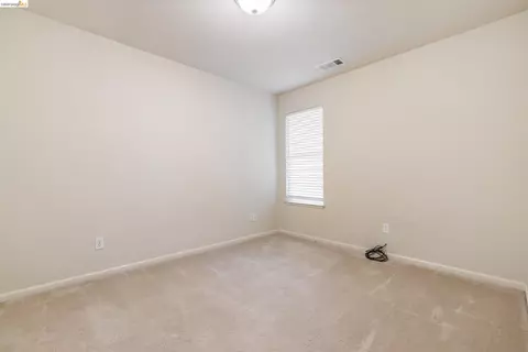 Bedroom - 811 G St, Antioch, CA 94509 photo 8 of 11
