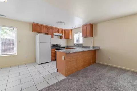 Kitchen - 811 G St, Antioch, CA 94509 photo 2 of 4
