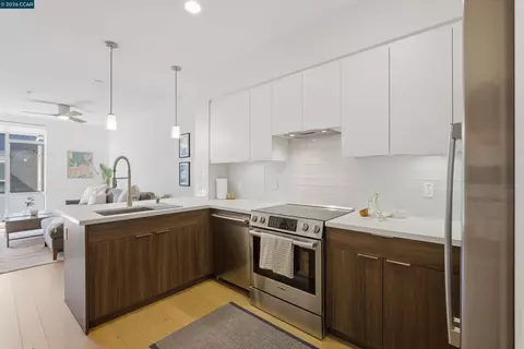 901 Jefferson St #513, Oakland, CA 94607