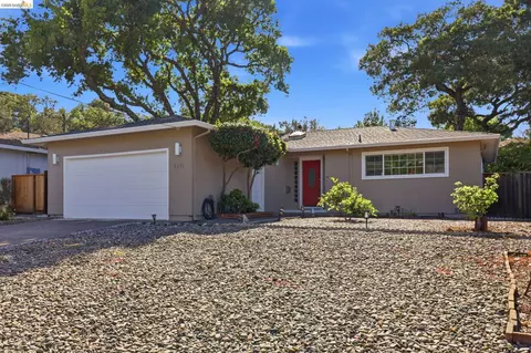 1171 Cambridge St, Novato, CA 94947