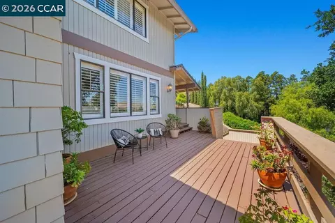 Exterior - 5787 Lewis Way, Concord, CA 94521 photo 13 of 17