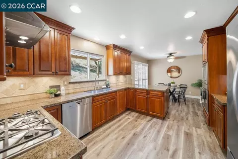 Kitchen - 5787 Lewis Way, Concord, CA 94521 photo 4 of 4
