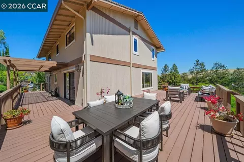 Exterior - 5787 Lewis Way, Concord, CA 94521 photo 11 of 17