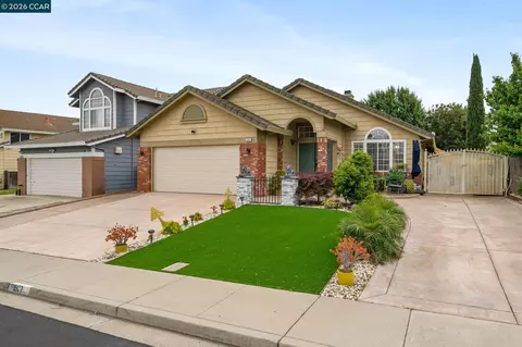 Exterior - 207 Babbling Brook Way, Pittsburg, CA 94565 photo 3 of 16