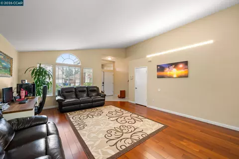 Living - 207 Babbling Brook Way, Pittsburg, CA 94565 photo 1 of 4