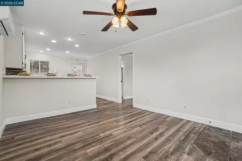 Living - 2165 James St, Martinez, CA 94553 photo 2 of 3