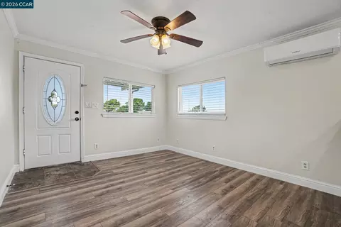 Living - 2165 James St, Martinez, CA 94553 photo 1 of 3