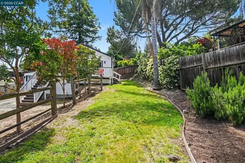 Exterior - 2165 James St, Martinez, CA 94553 photo 6 of 6