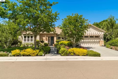Exterior - 2205 Cameron Cir, Pleasanton, CA 94588 photo 4 of 37