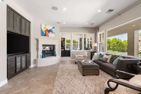Living - 2205 Cameron Cir, Pleasanton, CA 94588 photo 1 of 4