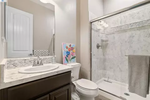 Bath - 2205 Cameron Cir, Pleasanton, CA 94588 photo 3 of 6