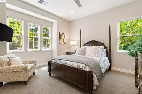 Bedroom - 2205 Cameron Cir, Pleasanton, CA 94588 photo 3 of 4