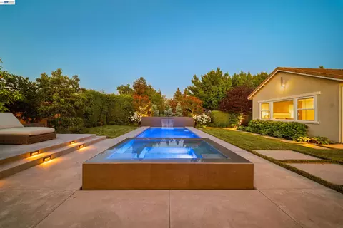 Exterior - 2205 Cameron Cir, Pleasanton, CA 94588 photo 28 of 37