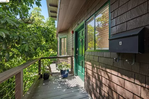 Exterior - 2638 Warring St #A, Berkeley, CA 94704 photo 3 of 16