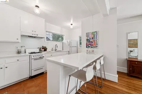 Kitchen - 2638 Warring St #A, Berkeley, CA 94704 photo 1 of 4
