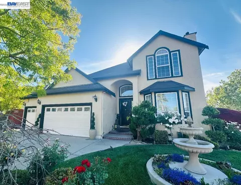 1284 Riesling Cir, Livermore, CA 94550
