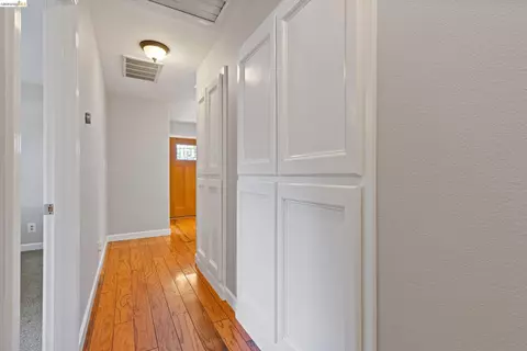 Entry Way - 5502 Sparas St, Loomis, CA 95650 photo 2 of 3