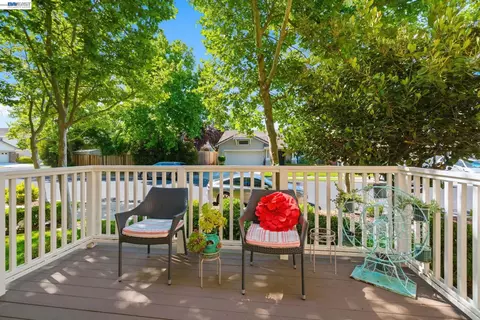 Exterior - 4731 Mangrove Dr, Dublin, CA 94568 photo 2 of 2