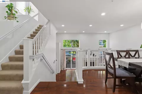 Entry Way - 4731 Mangrove Dr, Dublin, CA 94568 photo 3 of 6