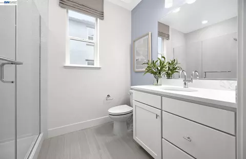 Bath - 534 Lee Loop, Discovery Bay, CA 94505 photo 1 of 3