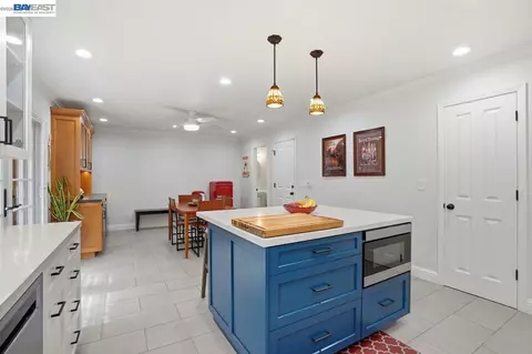 Kitchen - 4231 Dubhe Ct, Concord, CA 94521 photo 5 of 5