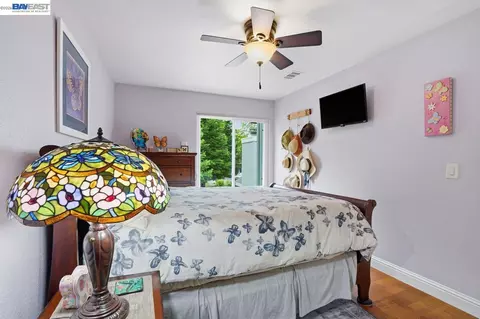 Bedroom - 4231 Dubhe Ct, Concord, CA 94521 photo 5 of 8