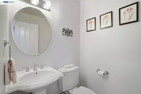 Bath - 4231 Dubhe Ct, Concord, CA 94521 photo 4 of 4