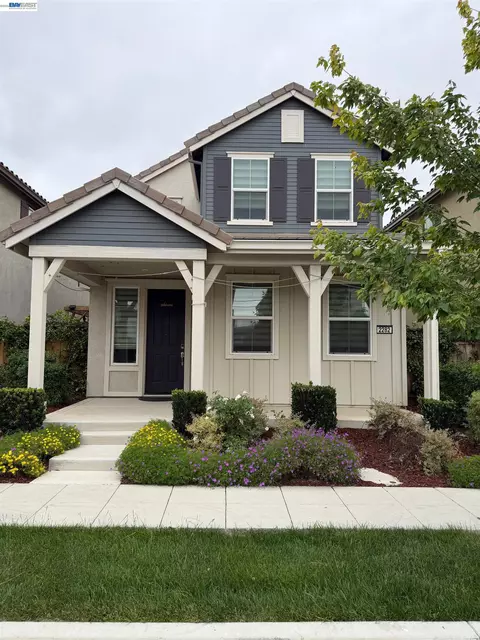 2282 S Podere Dr, Mountain House, CA 95391
