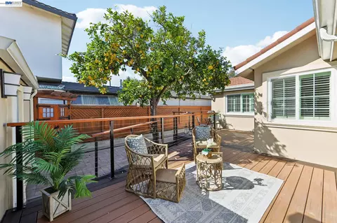 Exterior - 14564 Wake Ave, San Leandro, CA 94578 photo 5 of 5