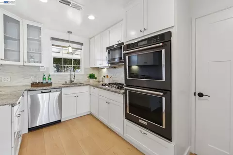 Kitchen - 14564 Wake Ave, San Leandro, CA 94578 photo 1 of 3
