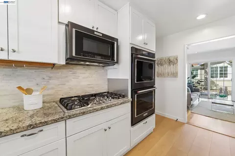 Kitchen - 14564 Wake Ave, San Leandro, CA 94578 photo 3 of 3